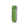VICTORINOX - CLASSIC SD TRANSLUCIDE GREEN TEA -WLG Arbaletes Magasin victorinox classic 38